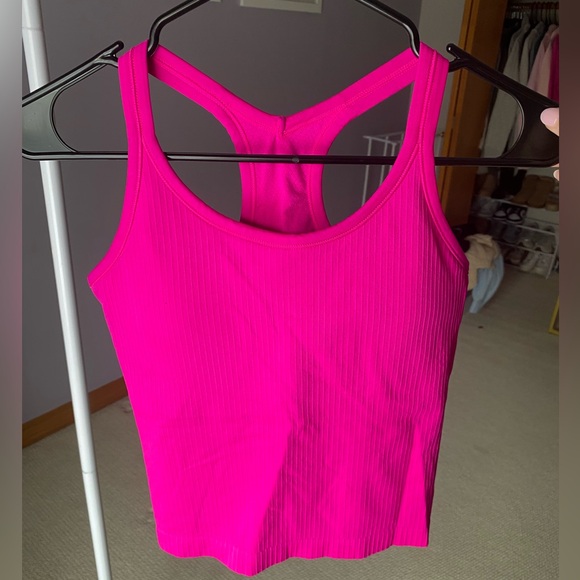 Women Ribbed Workout Crop Tops with Built in Bra (set of two) - Picture 2 of 11